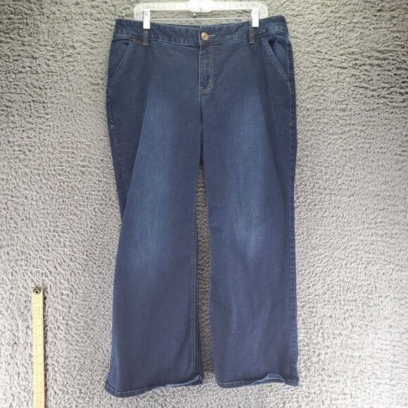 Lane Bryant Jeans Womens 16 Short Blue Bootcut Stretch Denim - Picture 1 of 8